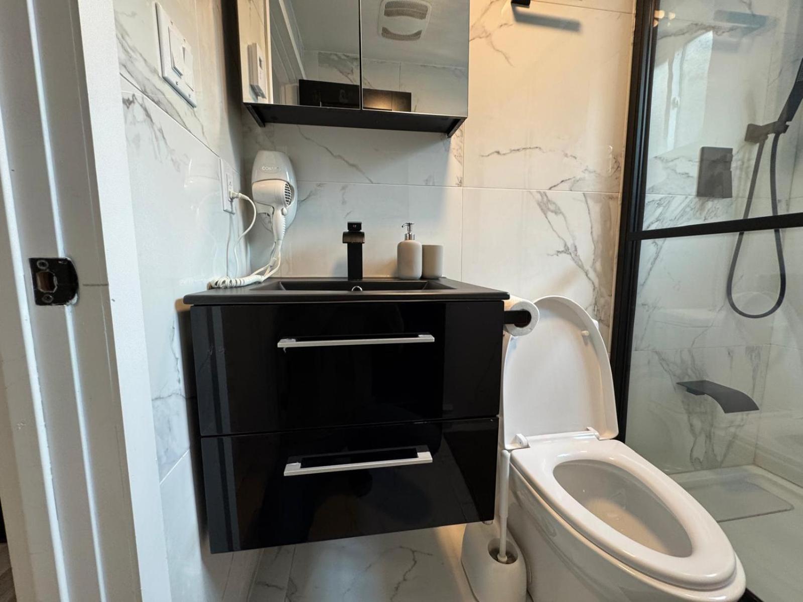 Ndg Dreams! New & Modern 3Br Easy City Life Montreal Luaran gambar